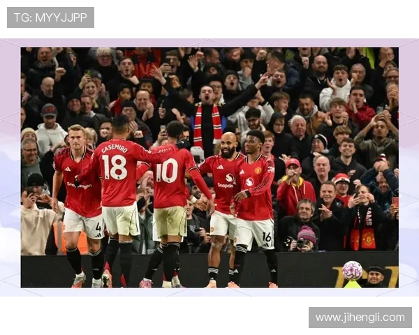 英超九轮曼联竟领先利物浦一分赛季初无人预料的格局逆转大变化势